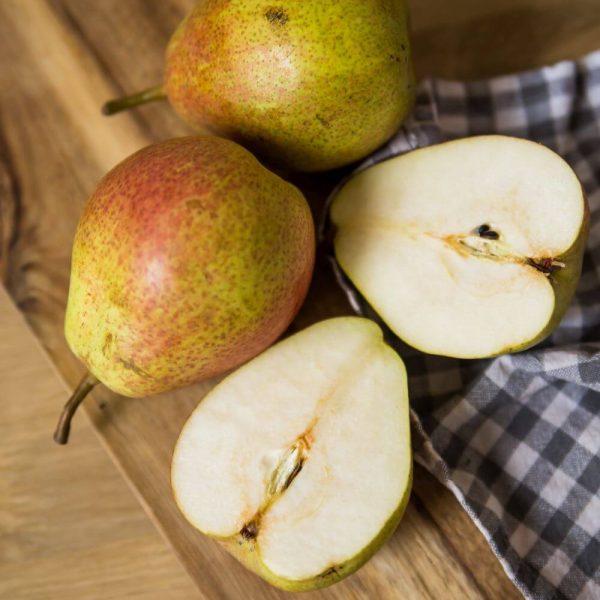 Сочная, спелая и сладкая Груша Forelle